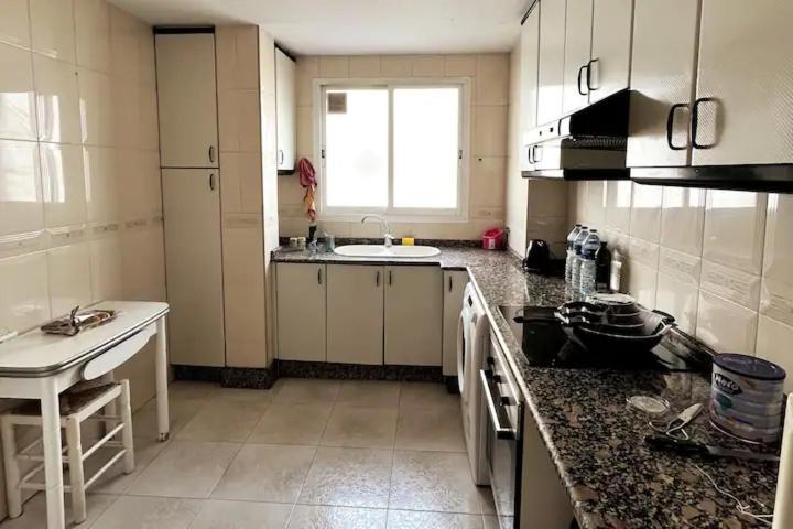 ולנסיה Comfortable Room - Habitacion Acogedora מראה חיצוני תמונה